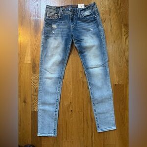 Women’s Rock Revival Fay Skinny jeans.  Size 30/32 Brand new with tags of $169.